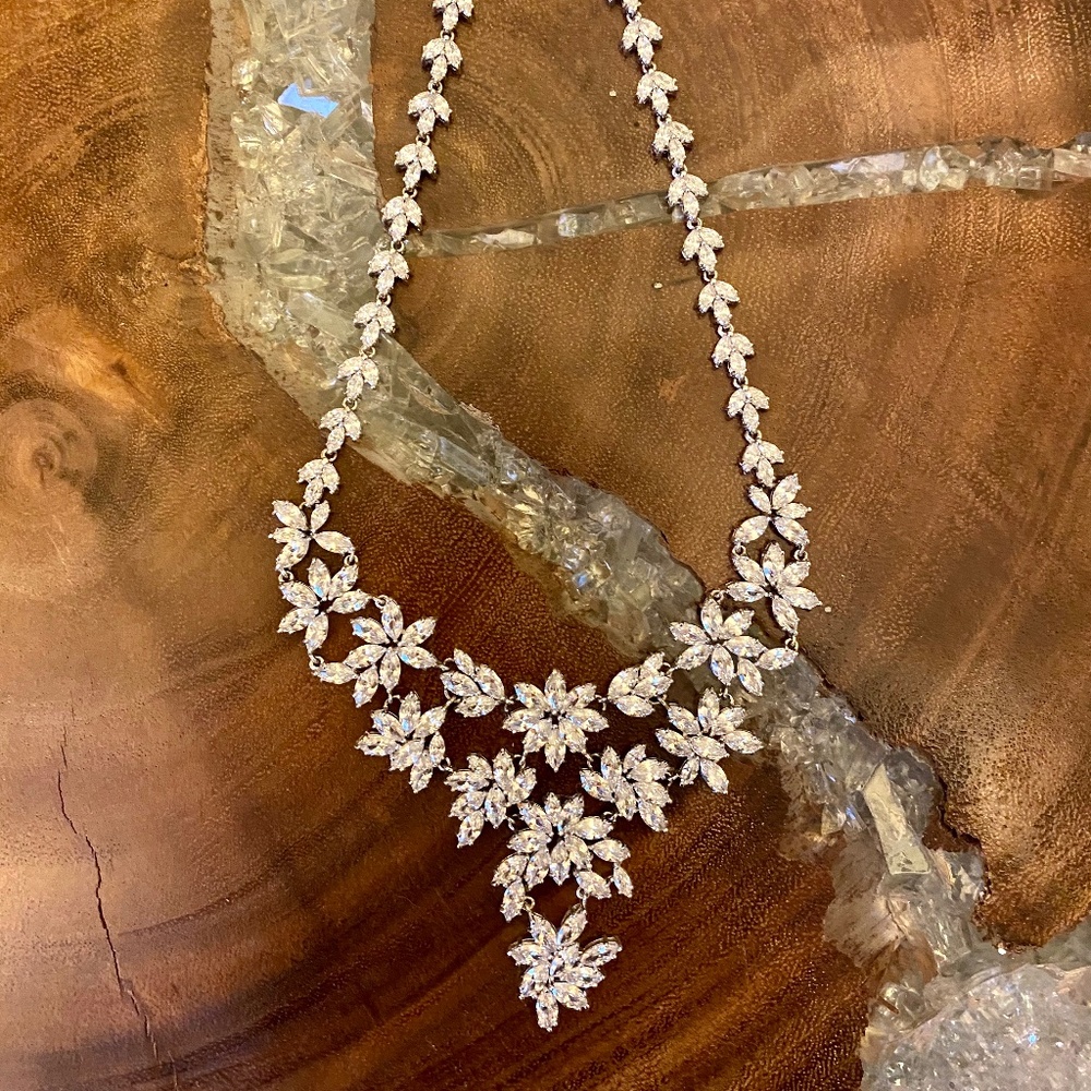 Gorgeous cubic zirconia crystal necklace - bridal, special occasion